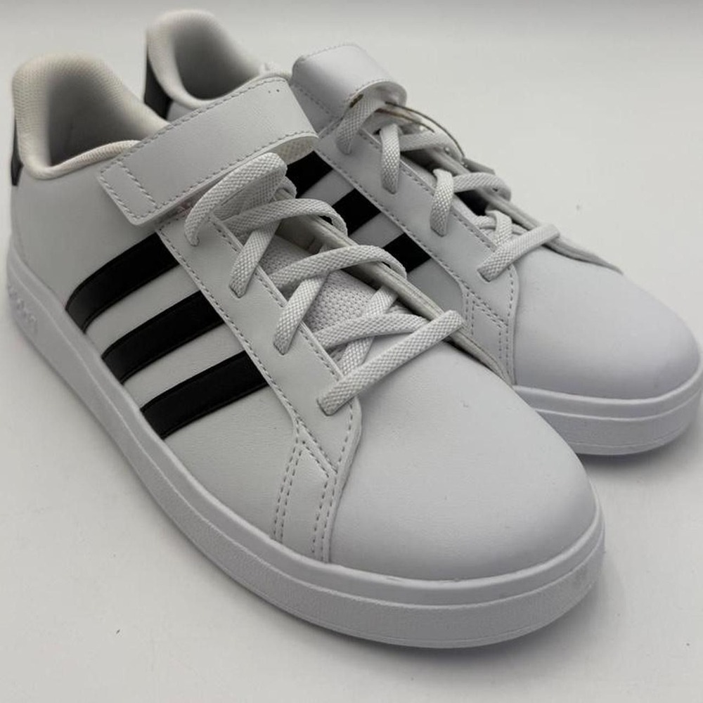 Womens 6.5 Adidas white sneakers with three black stripes